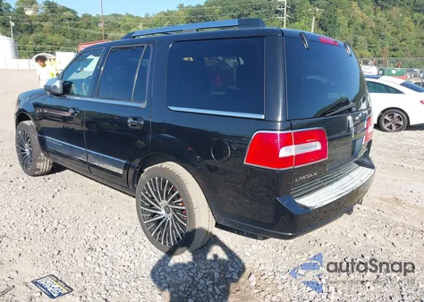 2013 Lincoln Navigator z USA, uszkodzony, nr VIN 5LMJJ2J59DEL01844